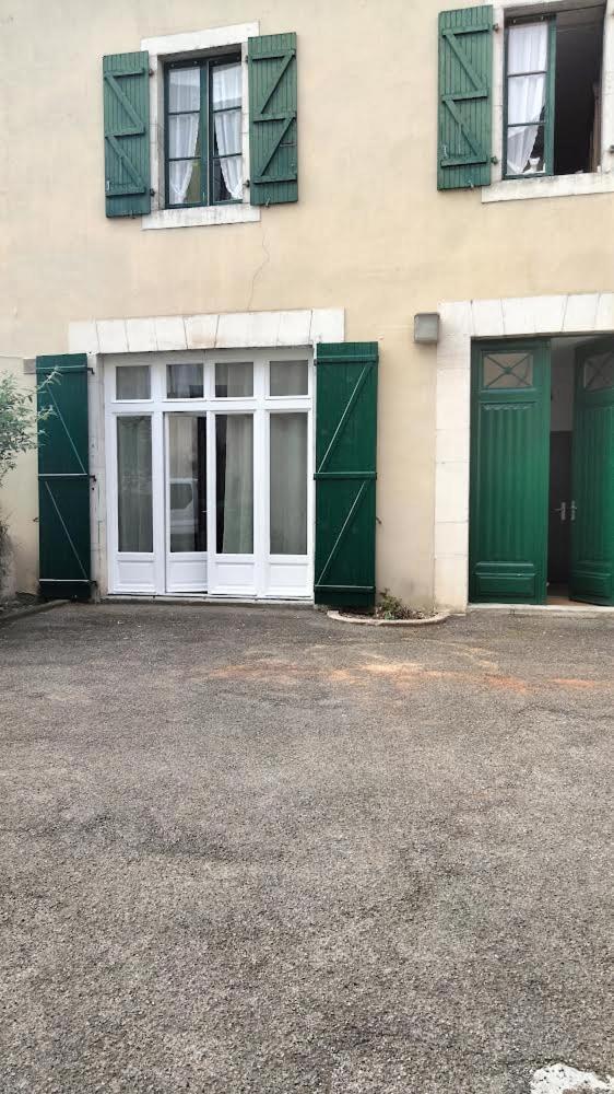 Chez Sabrina Apartment Oloron-Sainte-Marie Exterior photo